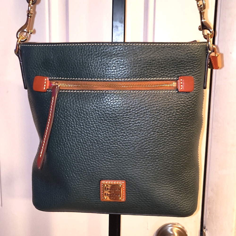 Dooney & Bourke Hunter Green Leather Purse Excellent!